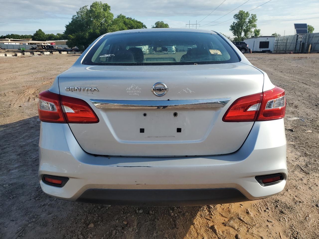 2017 Nissan Sentra S - Фото 6