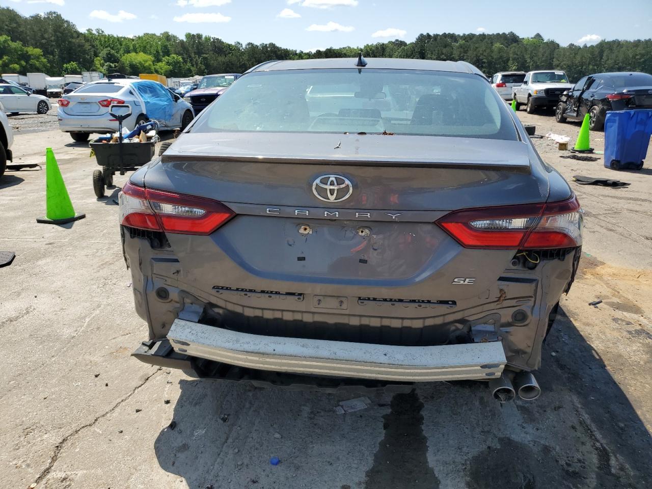 2021 Toyota Camry Se - Фото 6
