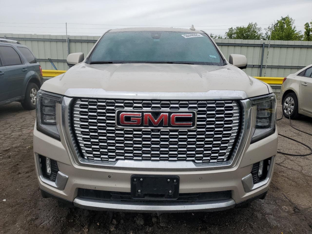 2021 GMC Yukon Xl Denali - Image 5