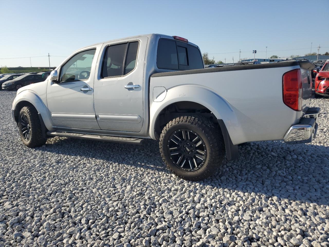 2019 Nissan Frontier S - Image 2