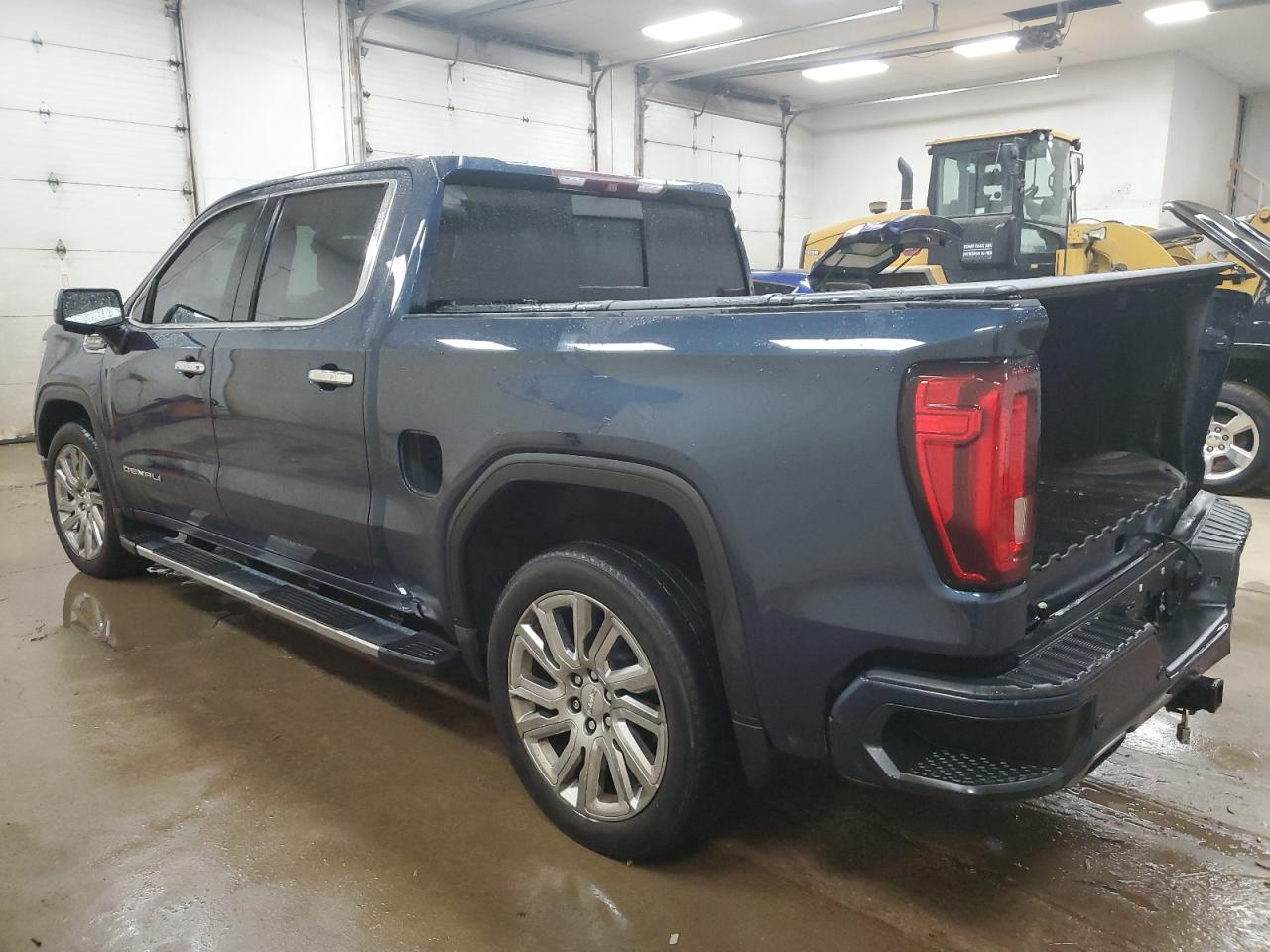 2019 GMC Sierra K1500 Denali - Image 2