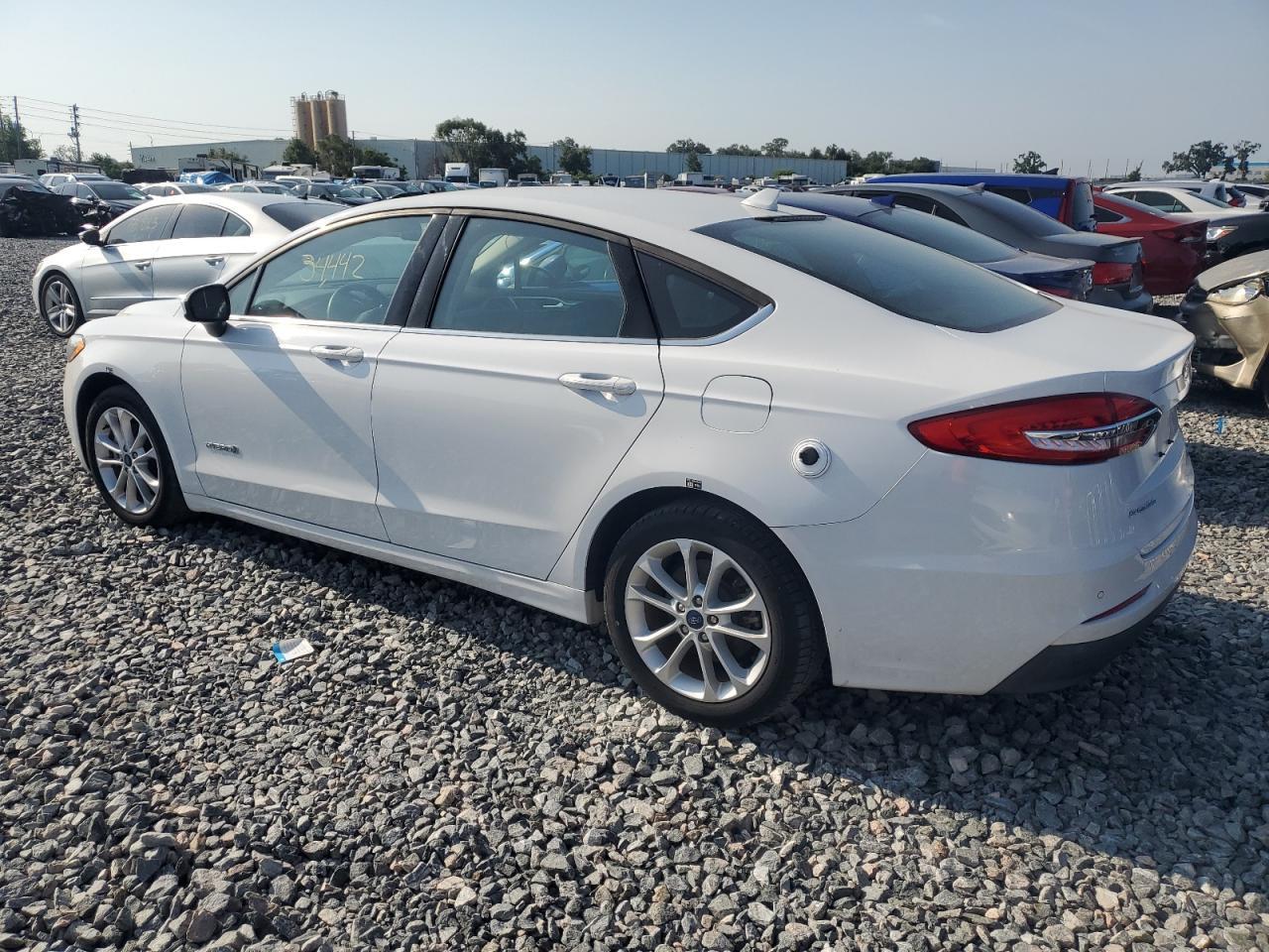 2019 Ford Fusion Se - Фото 2