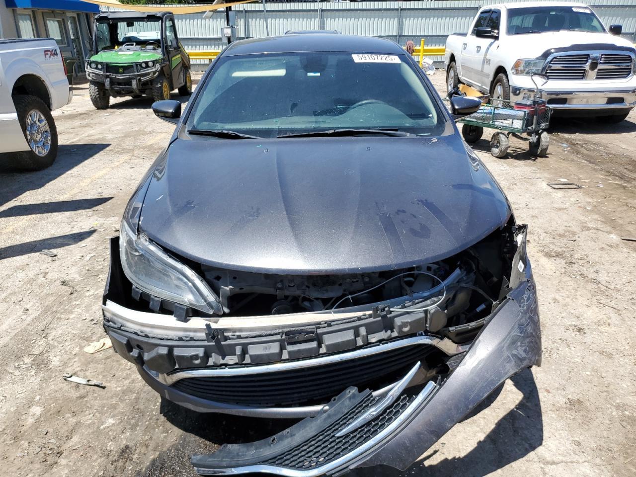 2016 Chrysler 200 Limited - Фото 5