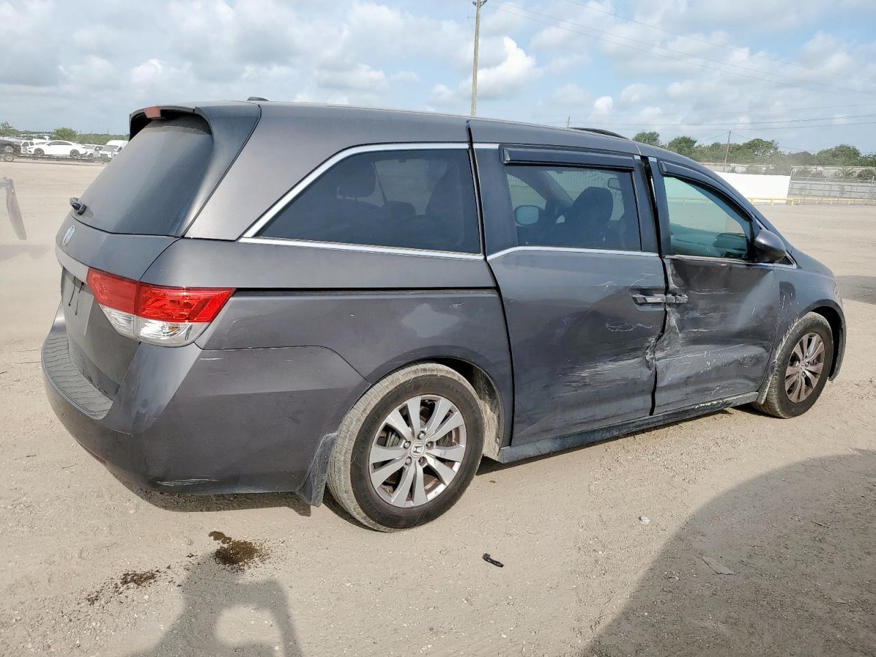 2015 Honda Odyssey Exl - Image 3