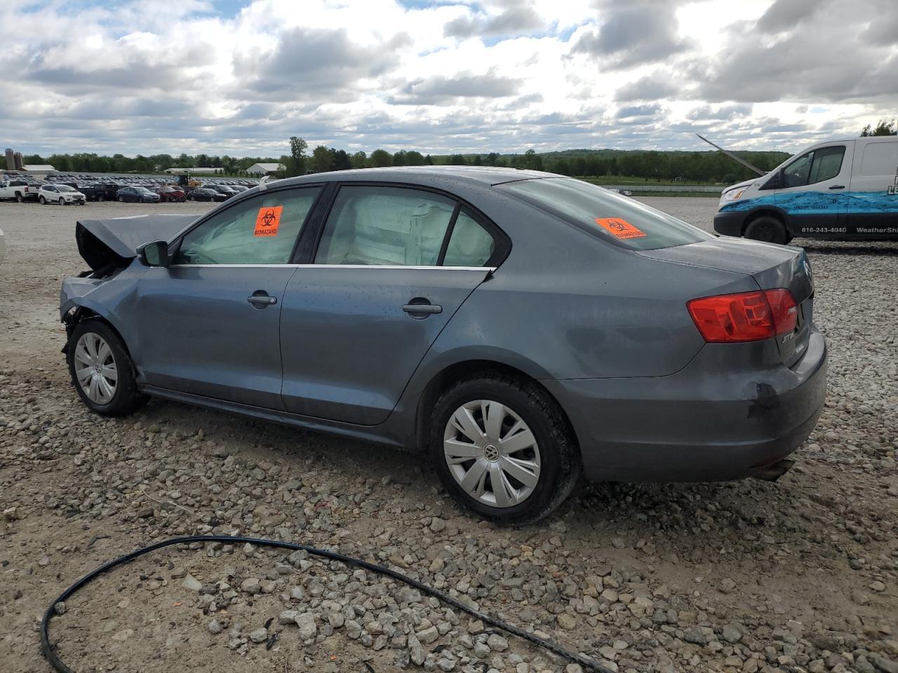 2013 Volkswagen Jetta Se - Фото 2