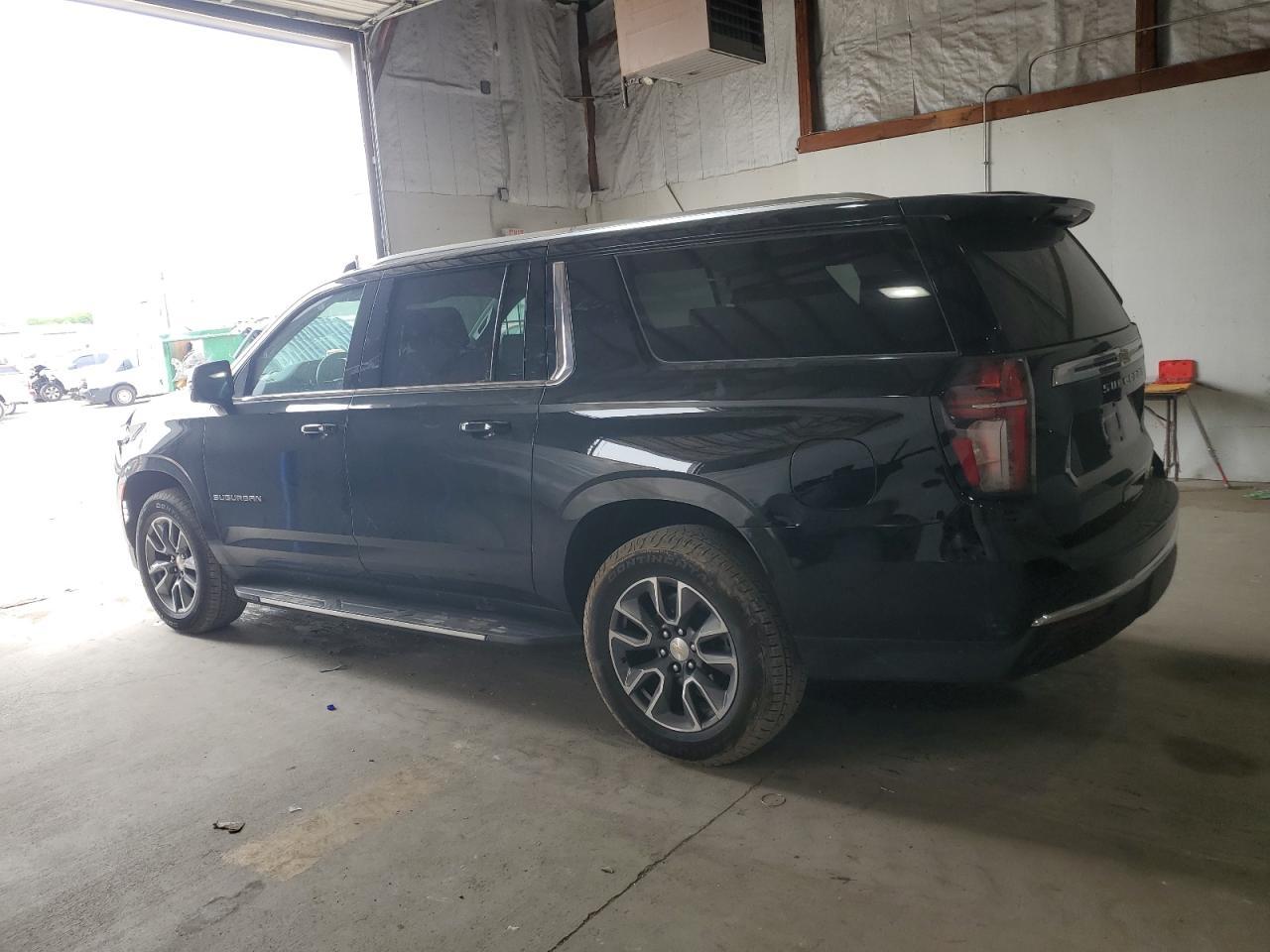 2024 Chevrolet Suburban K1500 Lt - Image 2