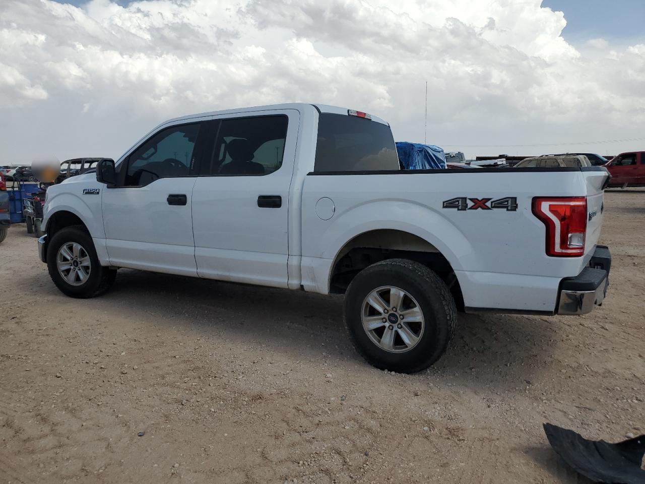 2017 Ford F150 Supercrew - Фото 2