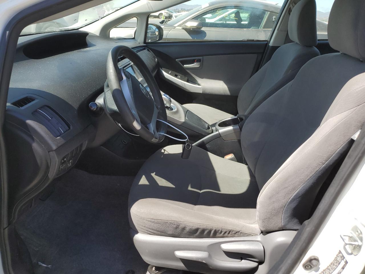 2015 Toyota Prius - Image 7