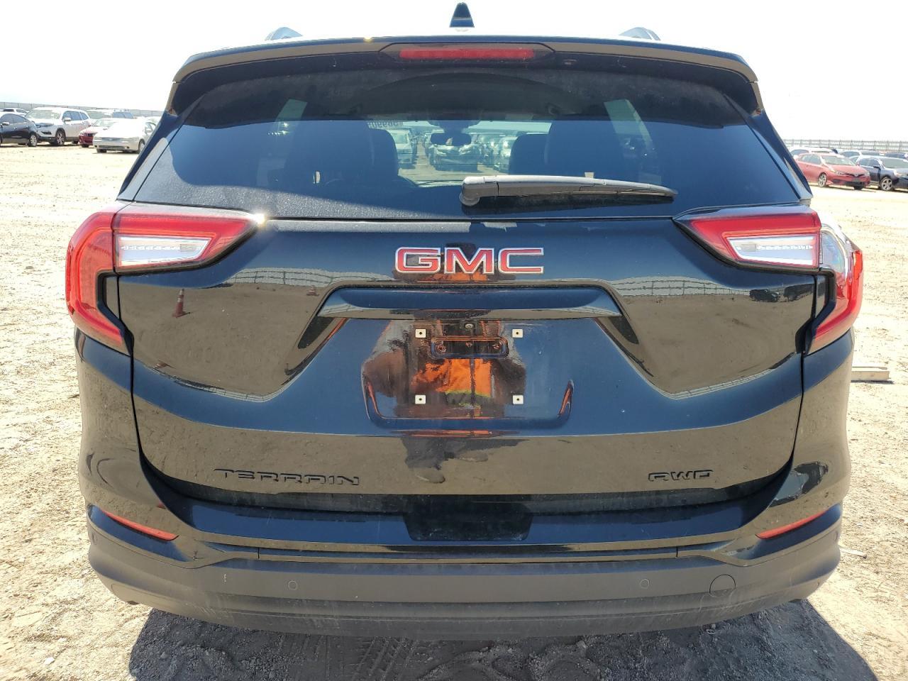 2024 GMC Terrain Slt - Image 6