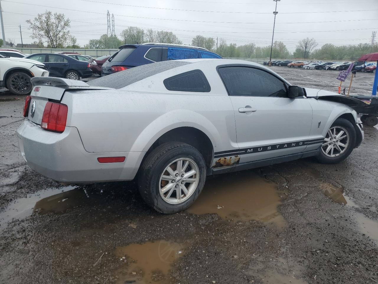 2005 Ford Mustang - Фото 3