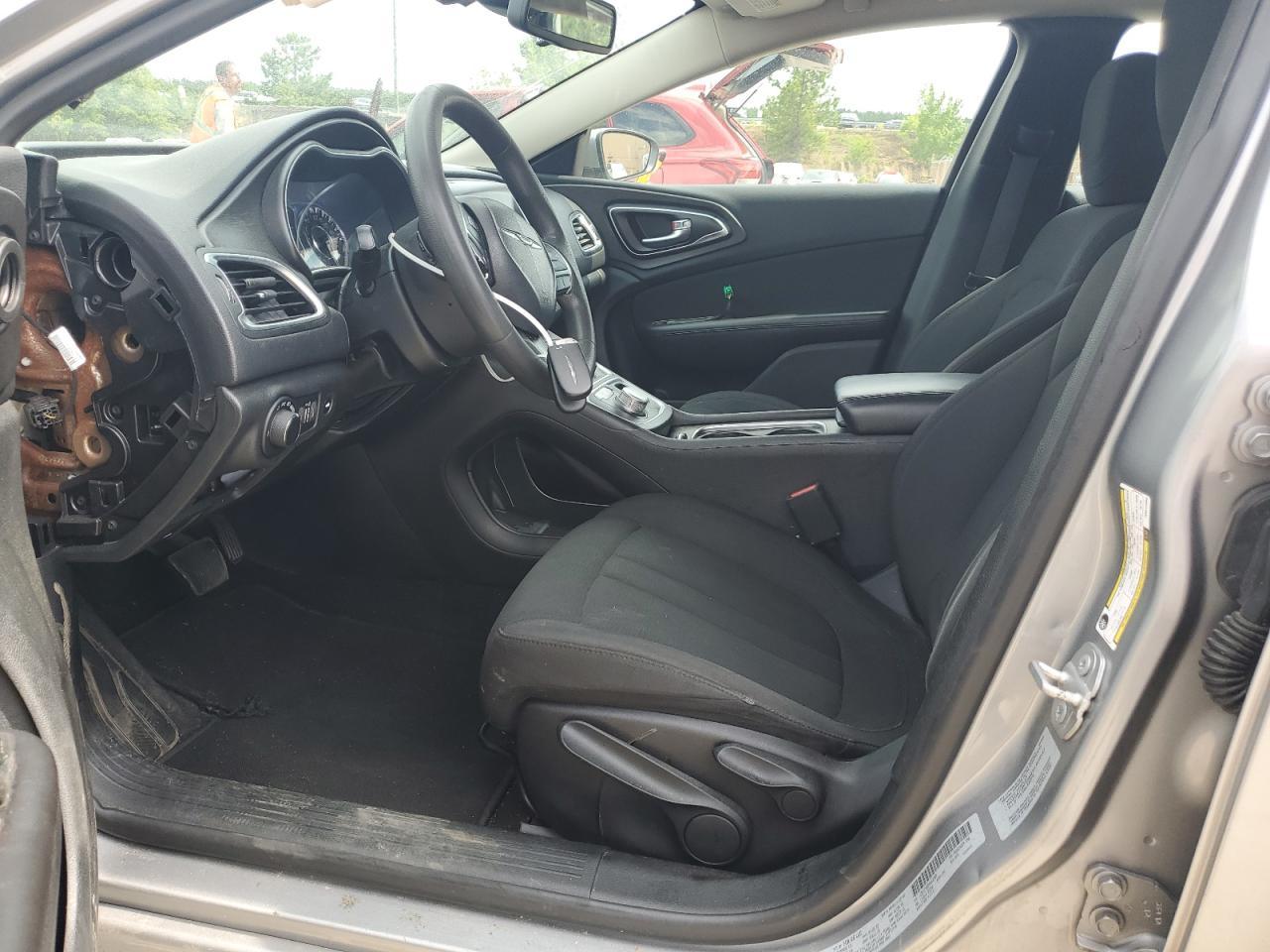 2017 Chrysler 200 Limited - Фото 7