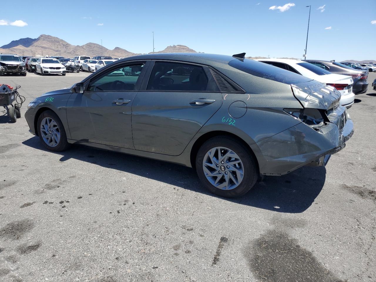 2024 Hyundai Elantra Sel - Фото 2