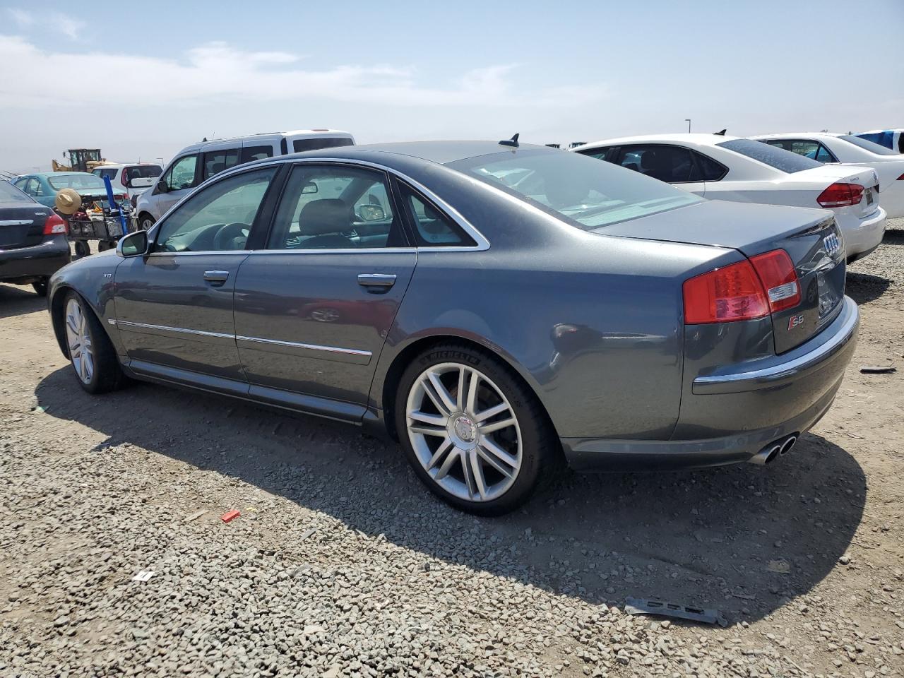 2007 Audi S8 Quattro - Фото 2