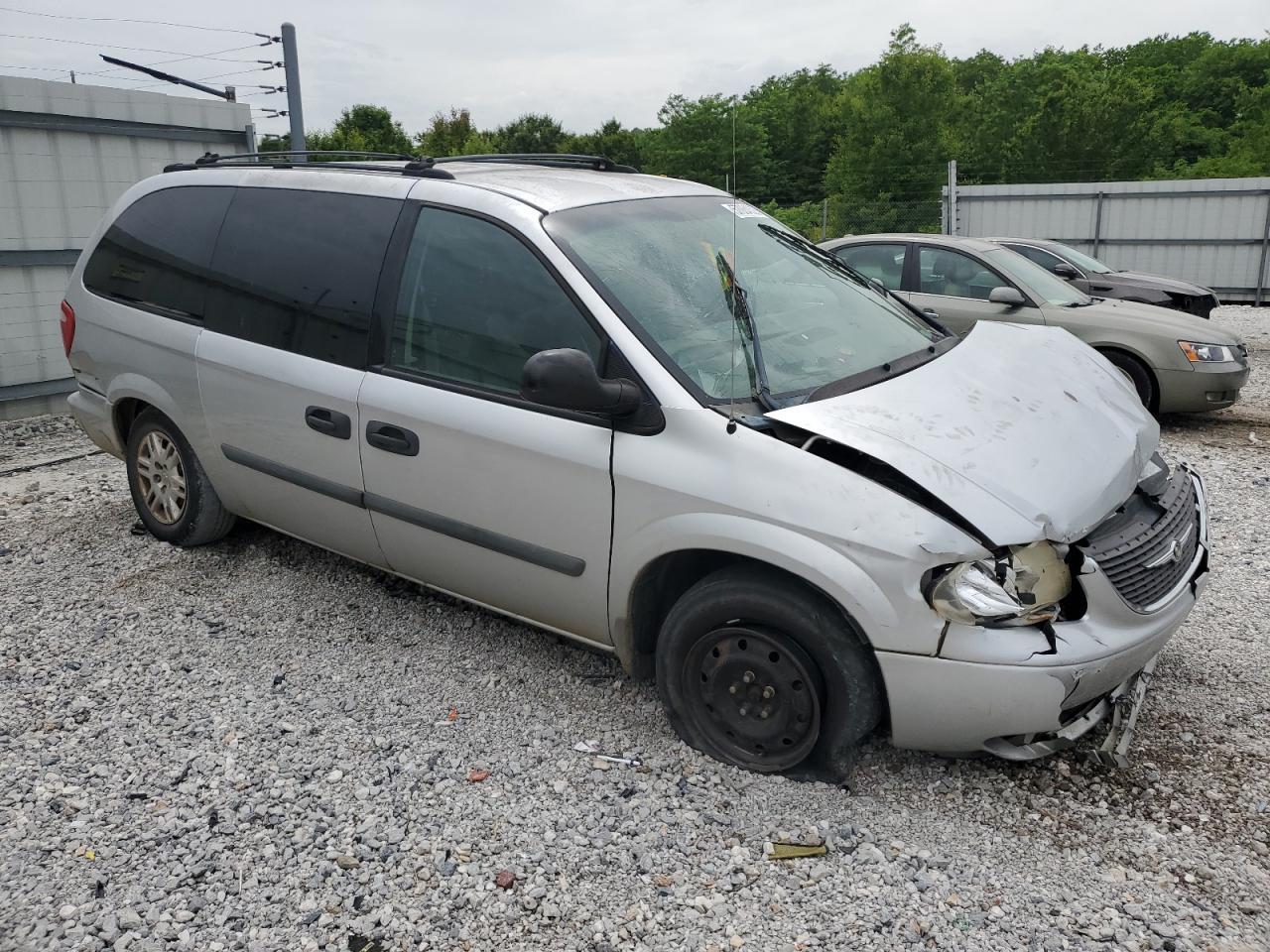 2005 Dodge Grand Caravan Se - Image 4