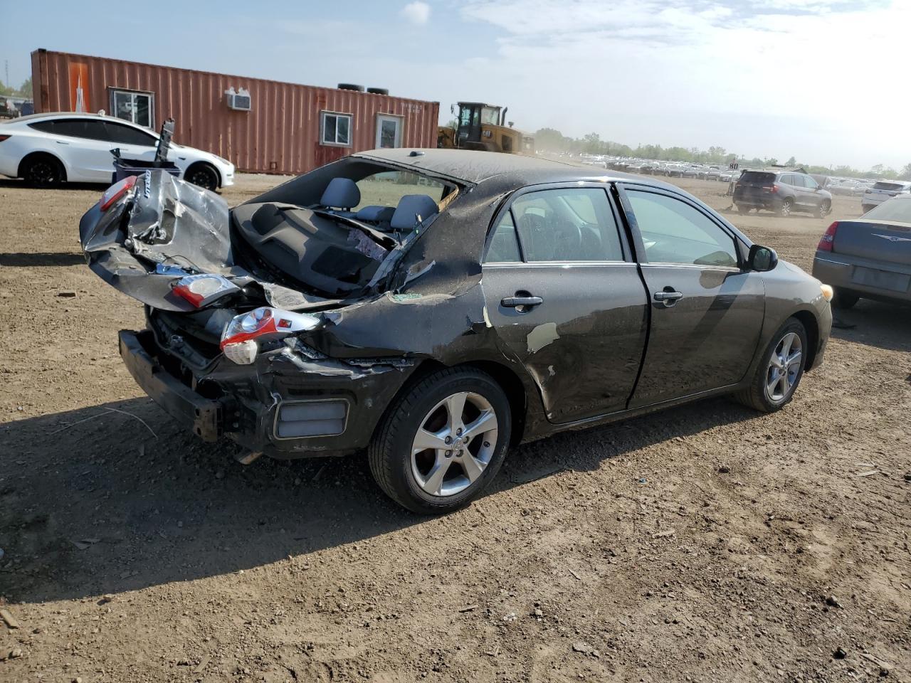 2013 Toyota Corolla Base - Фото 3