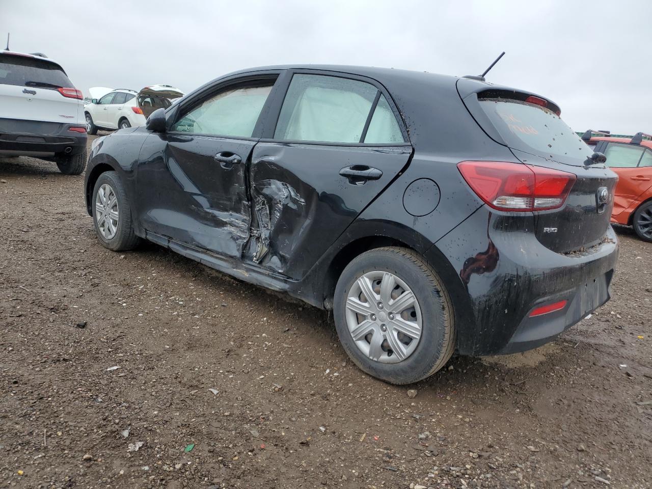 2021 Kia Rio S - Фото 2