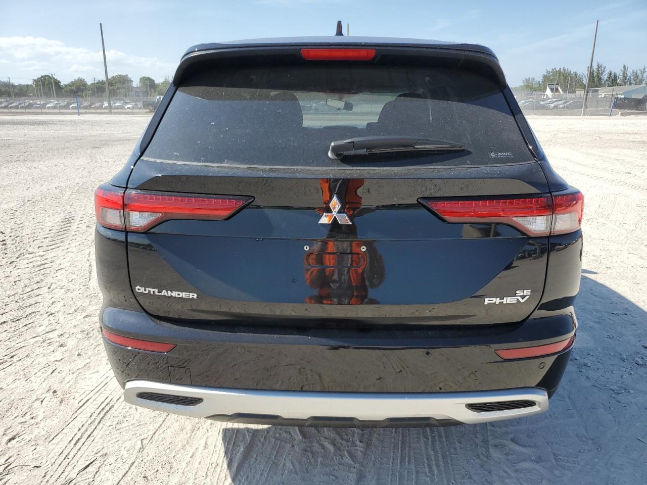 2025 Mitsubishi Outlander Se - Image 6