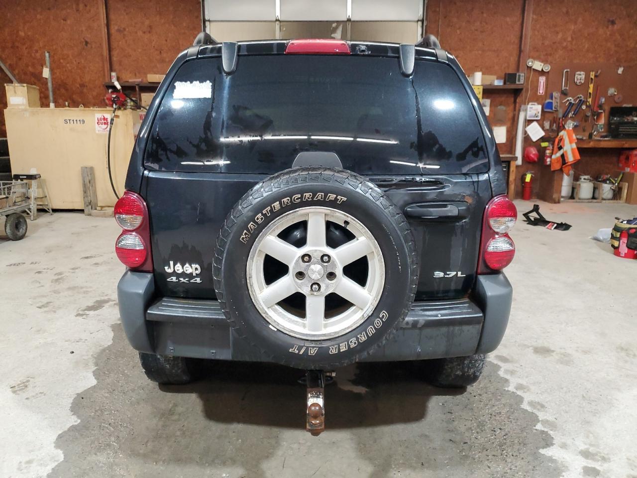 2007 Jeep Liberty Sport - Image 6