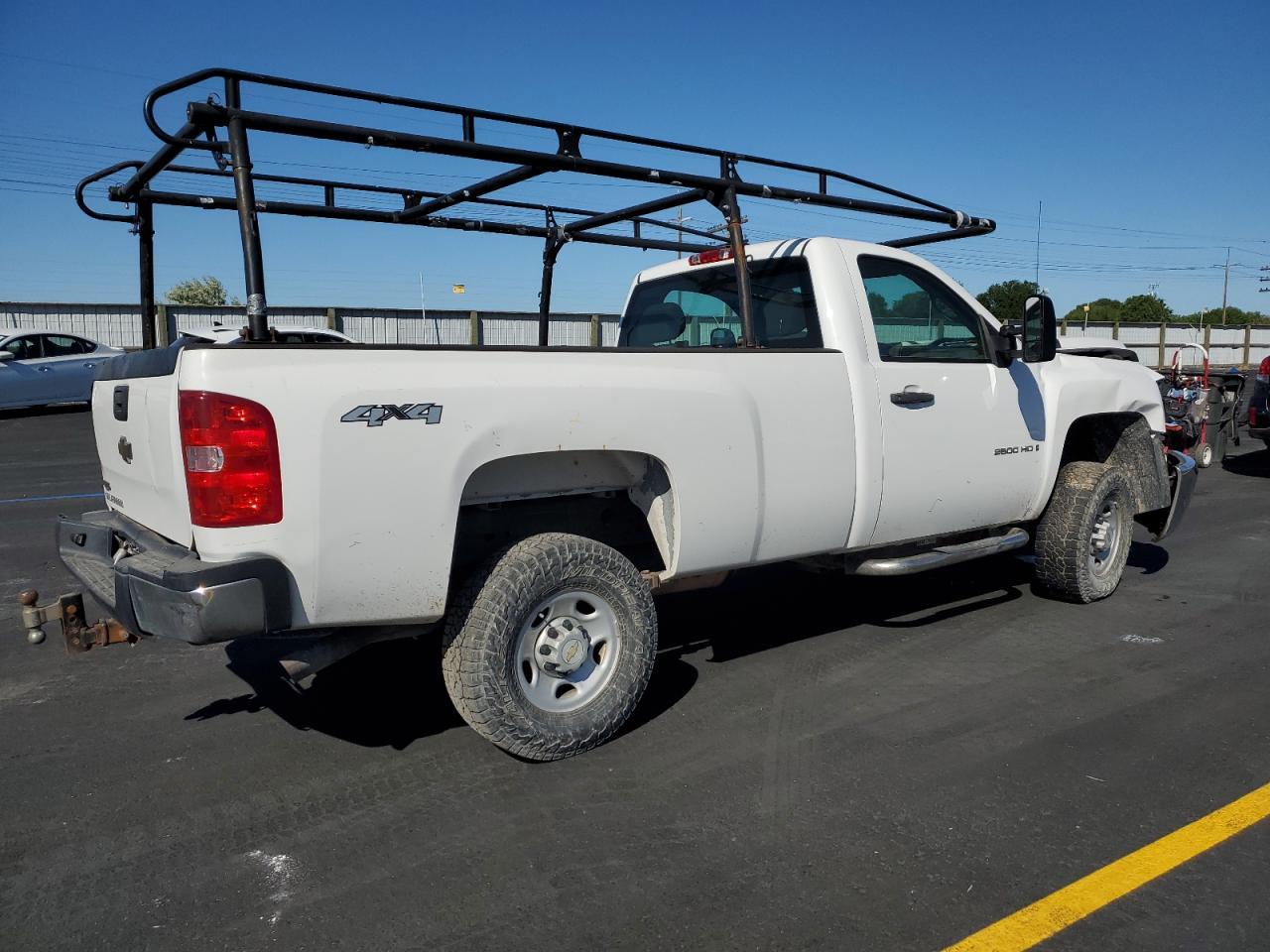 2009 Chevrolet Silverado K2500 Heavy Duty - Image 3