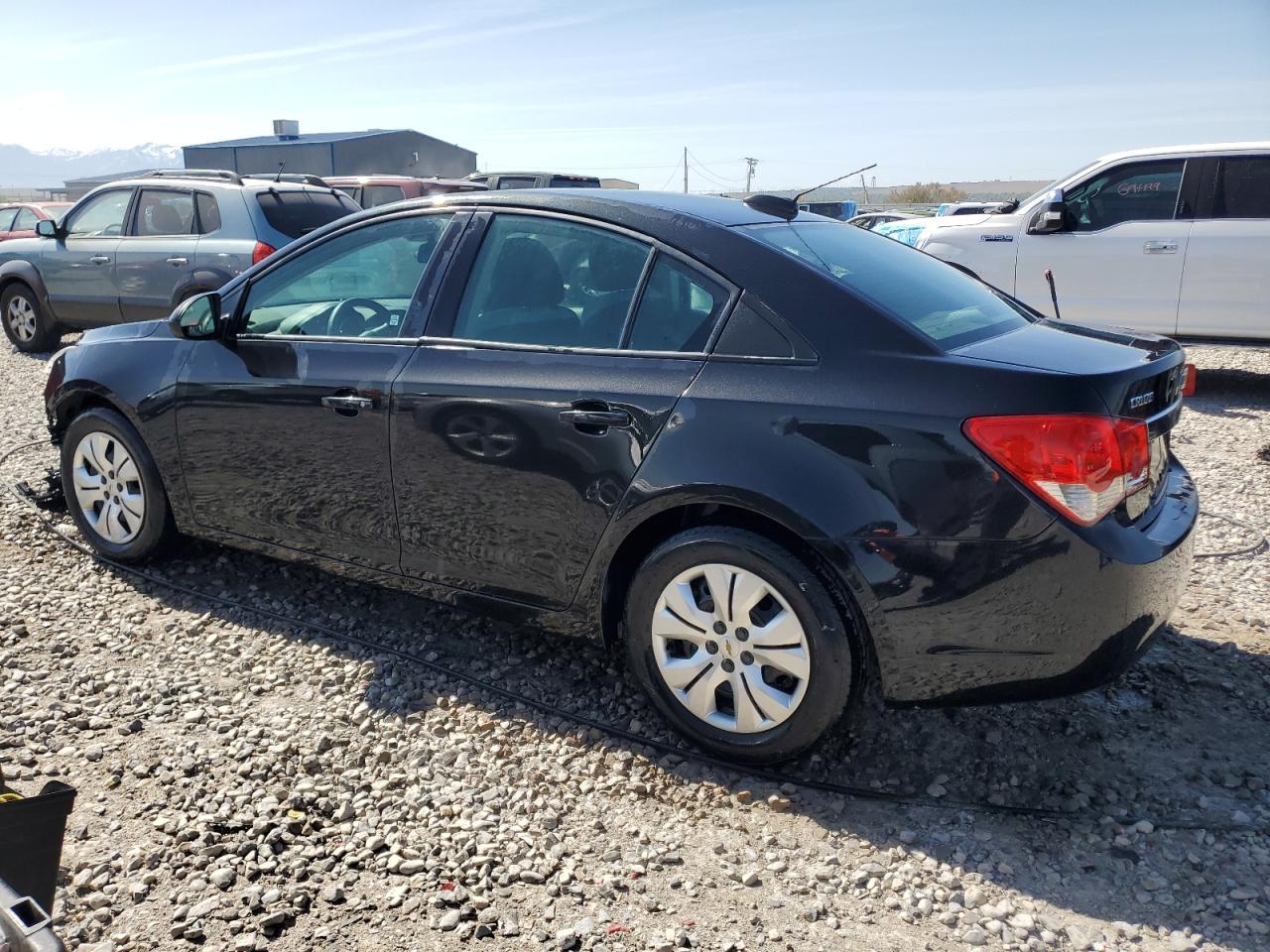 2015 Chevrolet Cruze Ls - Image 2