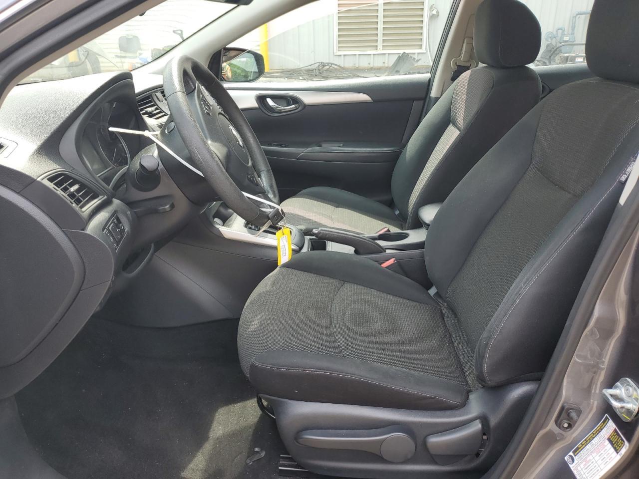 2019 Nissan Sentra S - Image 7