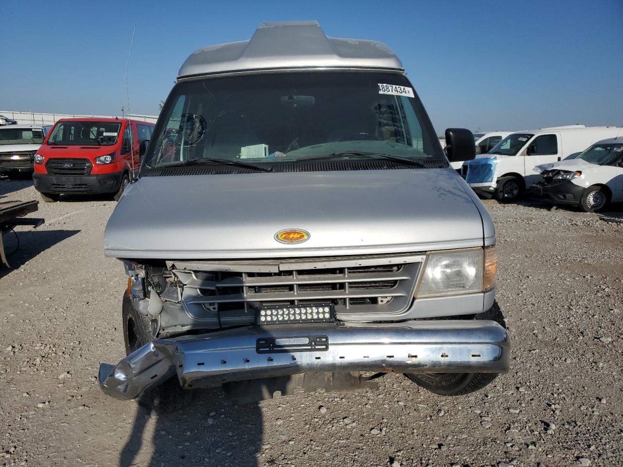 1996 Ford Econoline E350 Super Duty - Image 5
