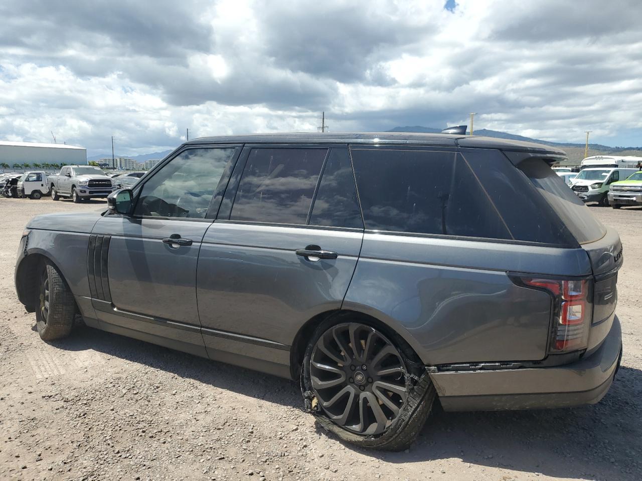 2017 Land Rover Range Rover Supercharged - Фото 2