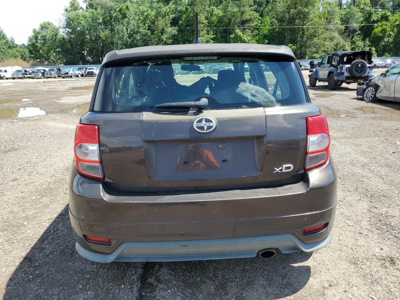 2011 Toyota Scion Xd - Image 6