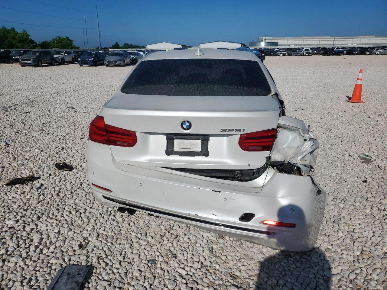 2016 BMW 328 I Sulev - Image 6