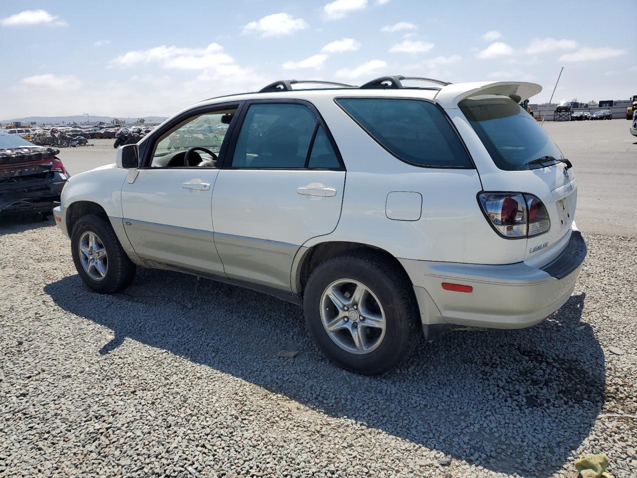 2002 Lexus Rx 300 - Image 2