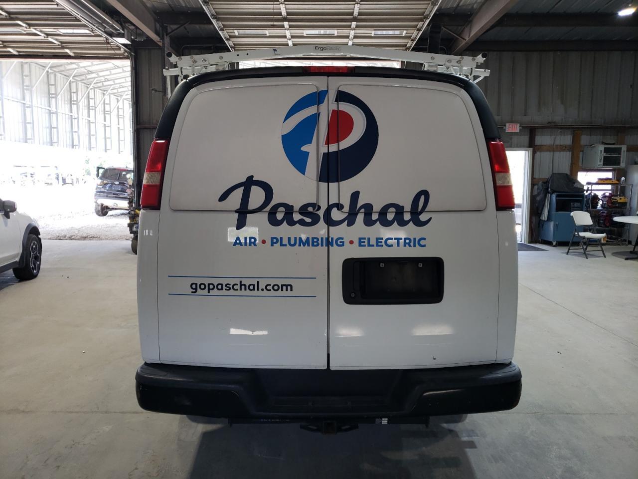 2013 Chevrolet Express G2500 - Фото 6