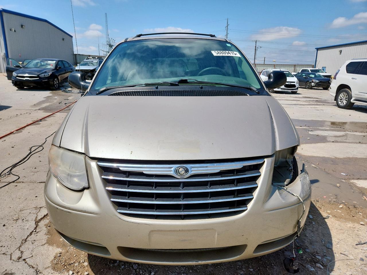 2007 Chrysler Town & Country Touring - Фото 5