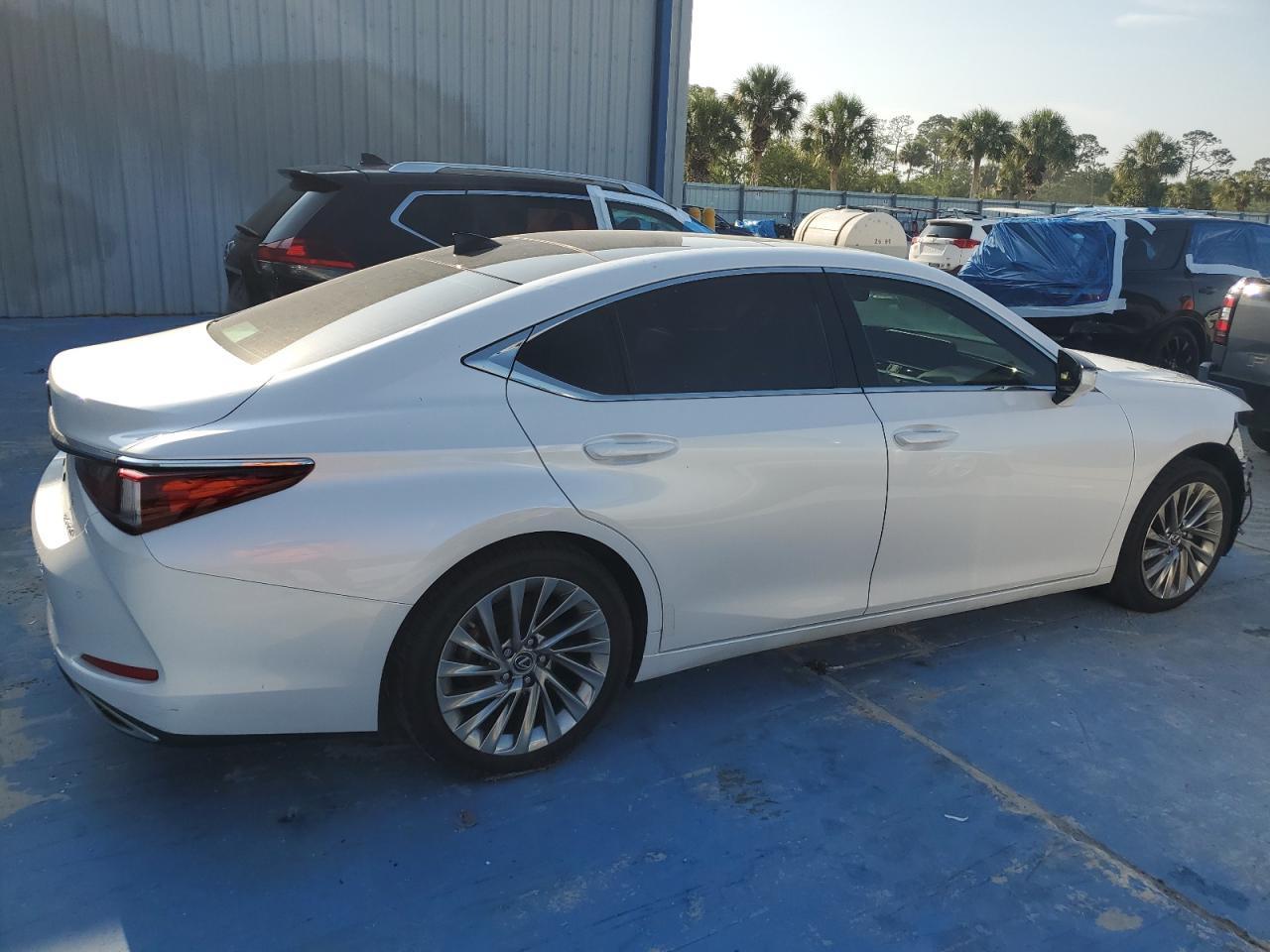 2019 Lexus Es 350 - Фото 3