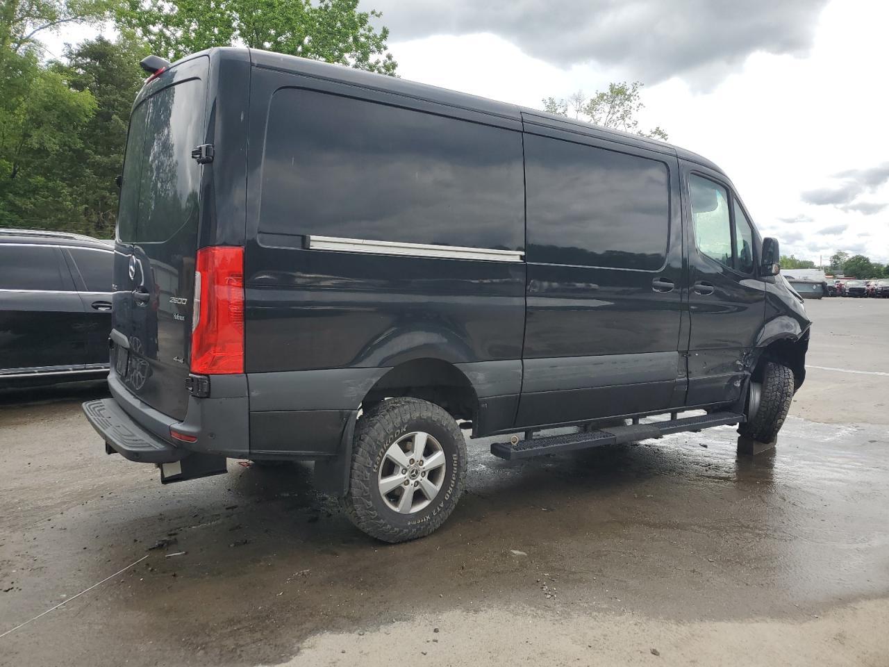 2020 Mercedes-Benz Sprinter 2500 - Фото 3