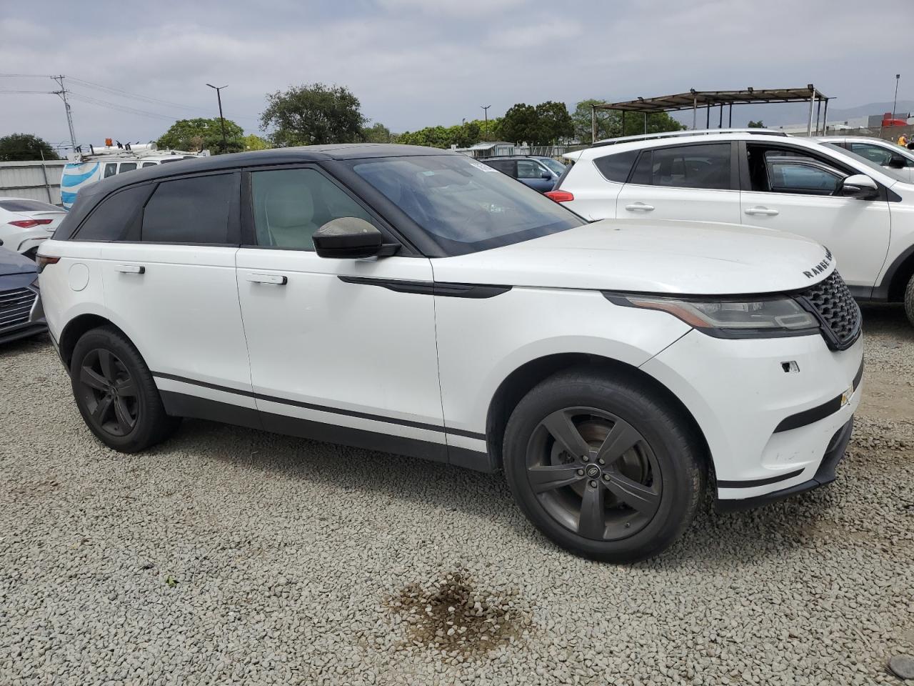 2018 Land Rover Range Rover Velar S - Image 4