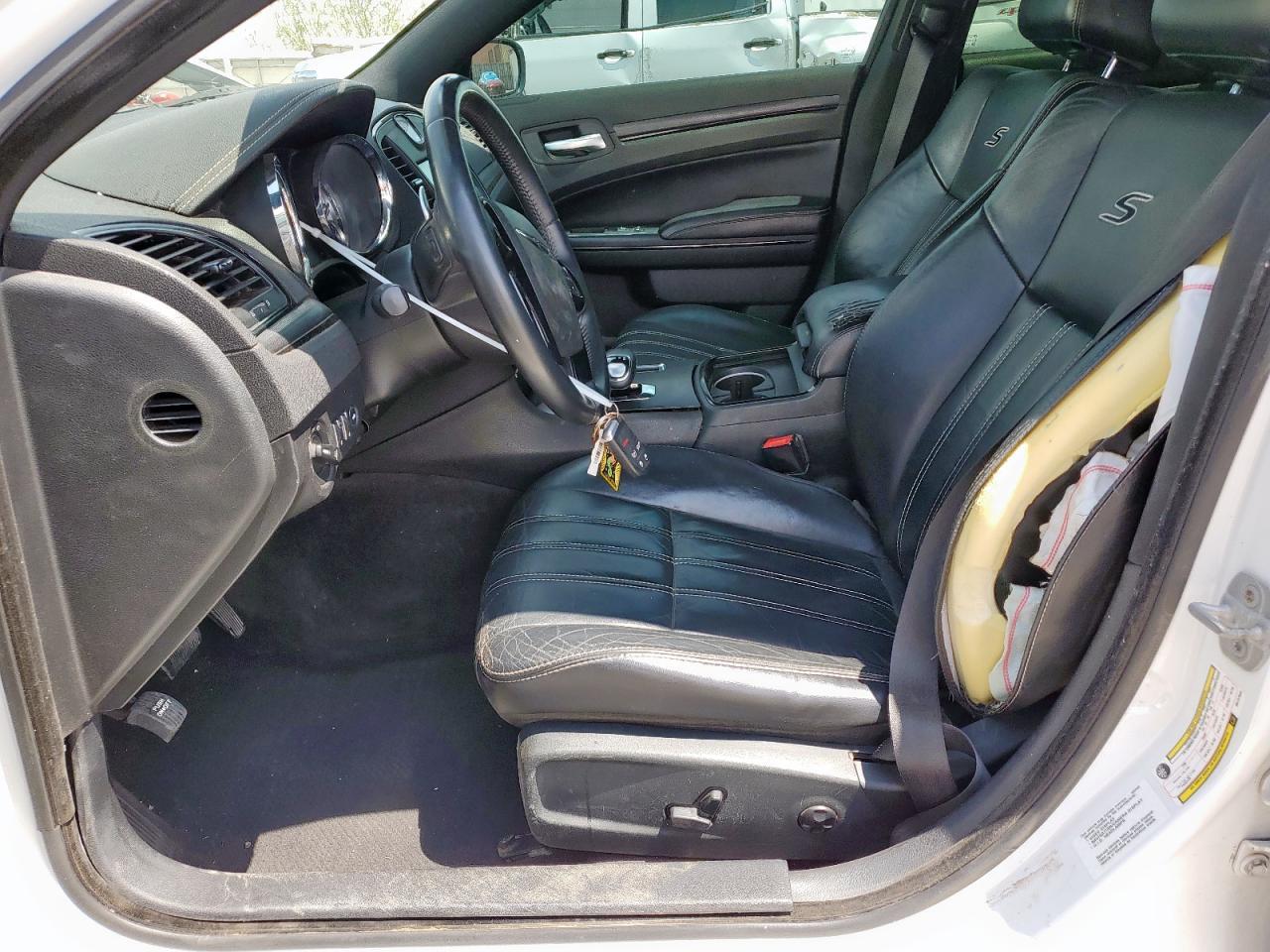 2013 Chrysler 300 S - Image 7