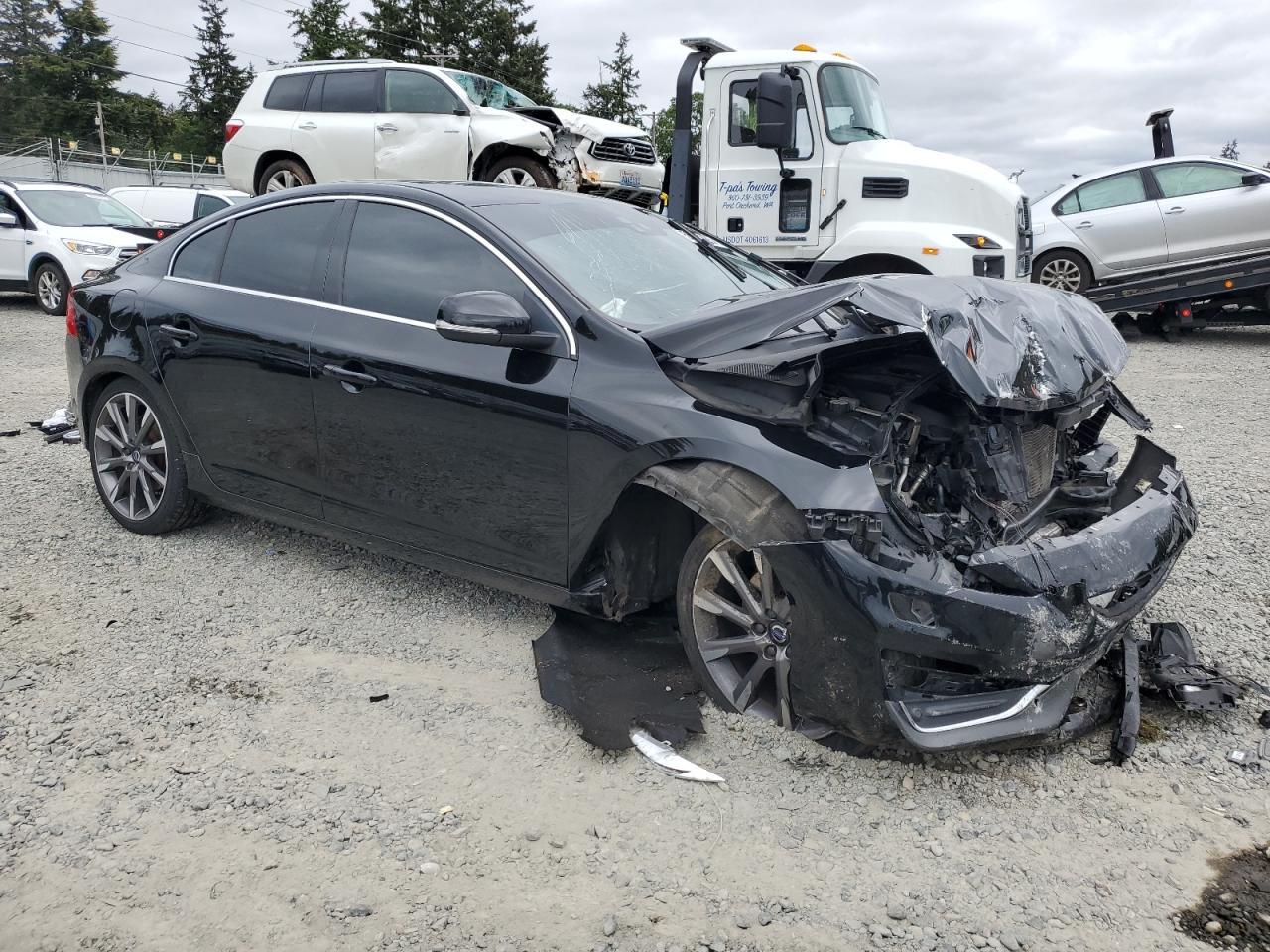 2015 Volvo S60 Platinum - Фото 4