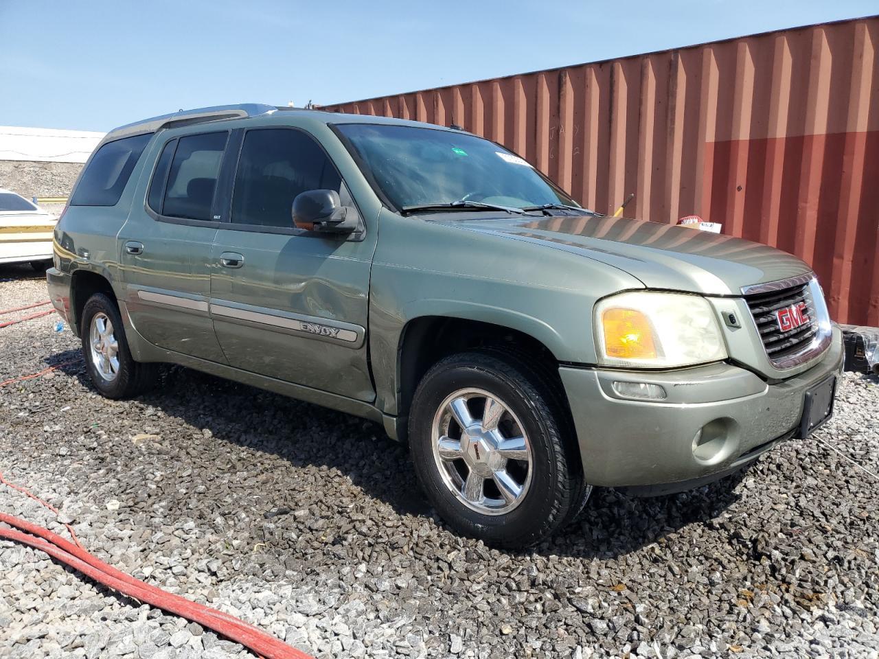 2004 GMC Envoy Xuv - Image 4