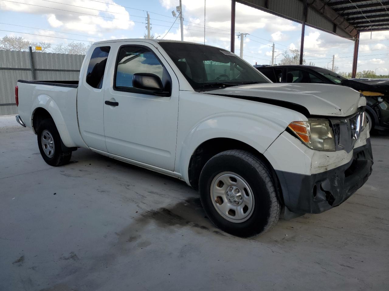 2014 Nissan Frontier S - Фото 4