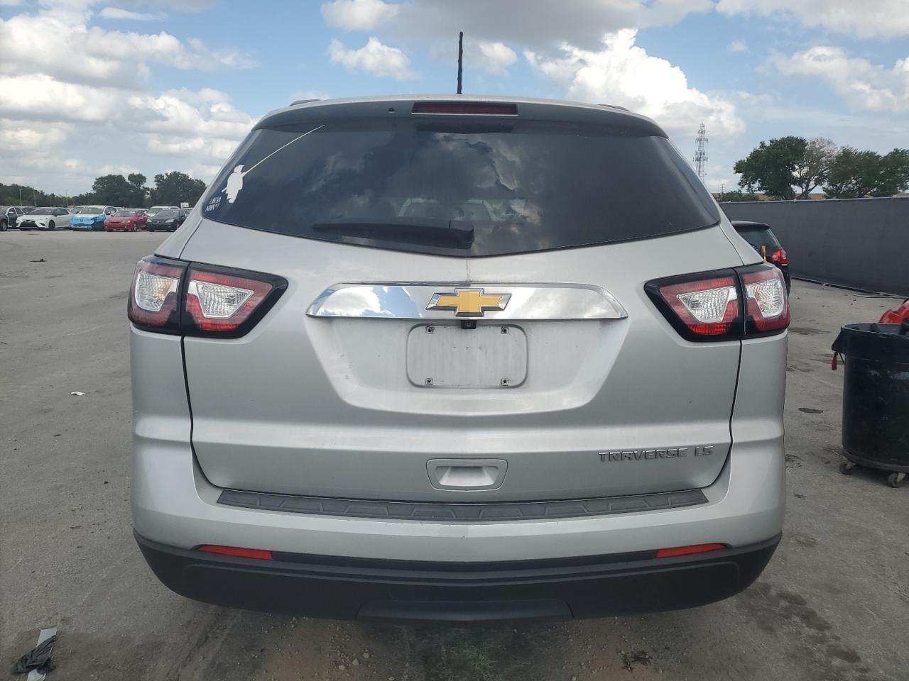 2015 Chevrolet Traverse Ls - Фото 6