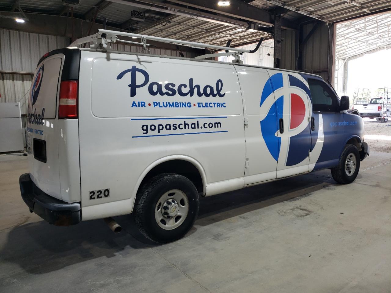 2013 Chevrolet Express G2500 - Фото 3