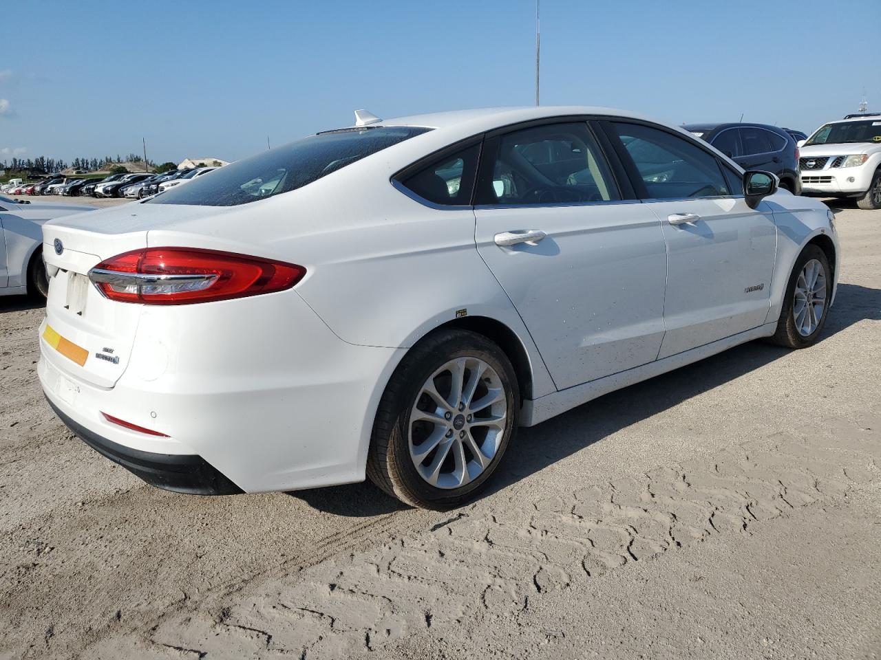 2019 Ford Fusion Se - Фото 3