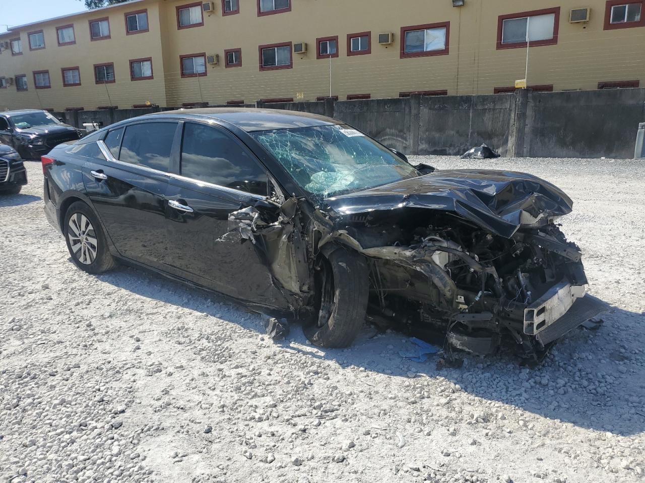 2019 Nissan Altima S - Image 4