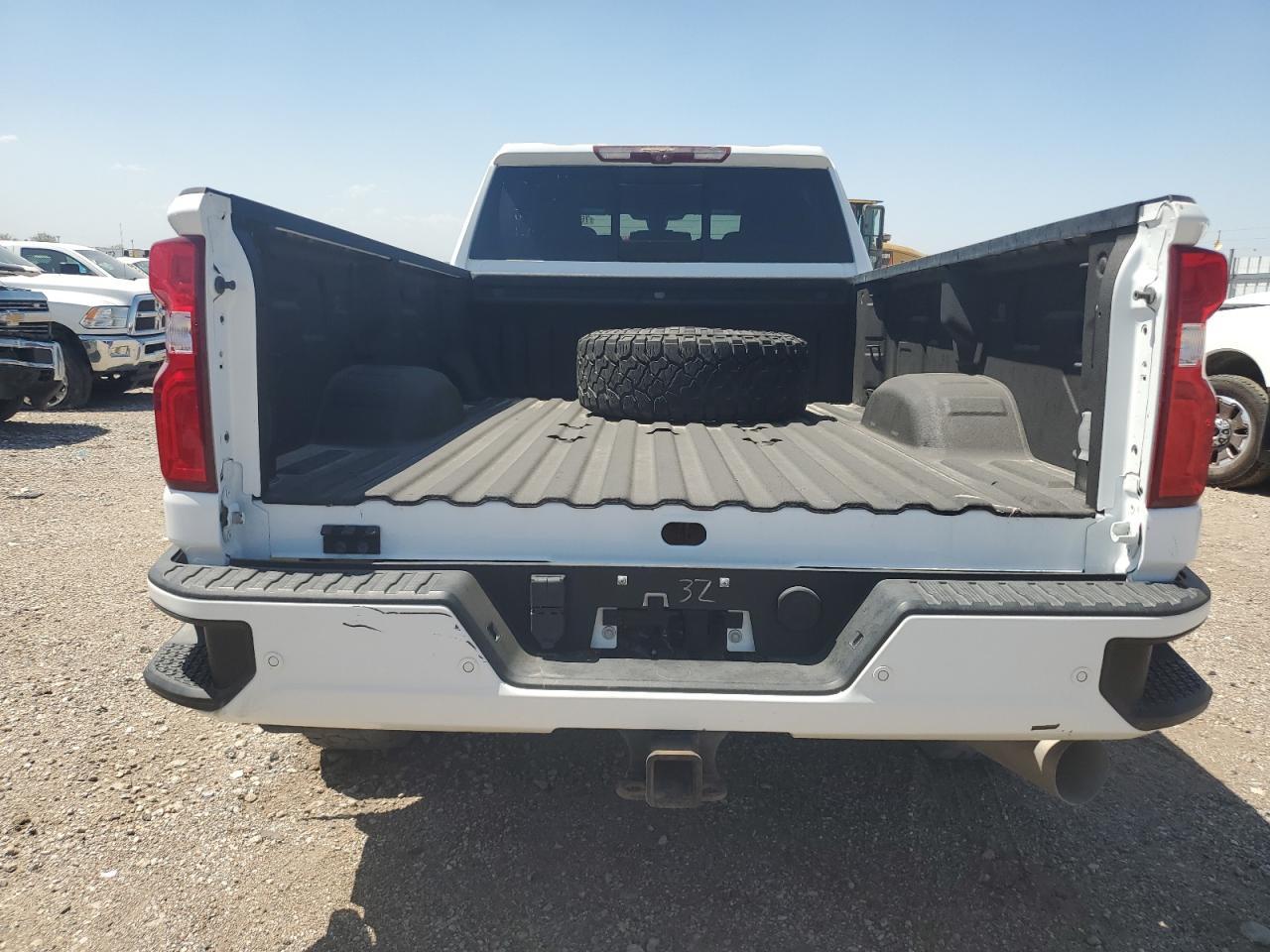 2022 Chevrolet Silverado K2500 High Country - Image 6