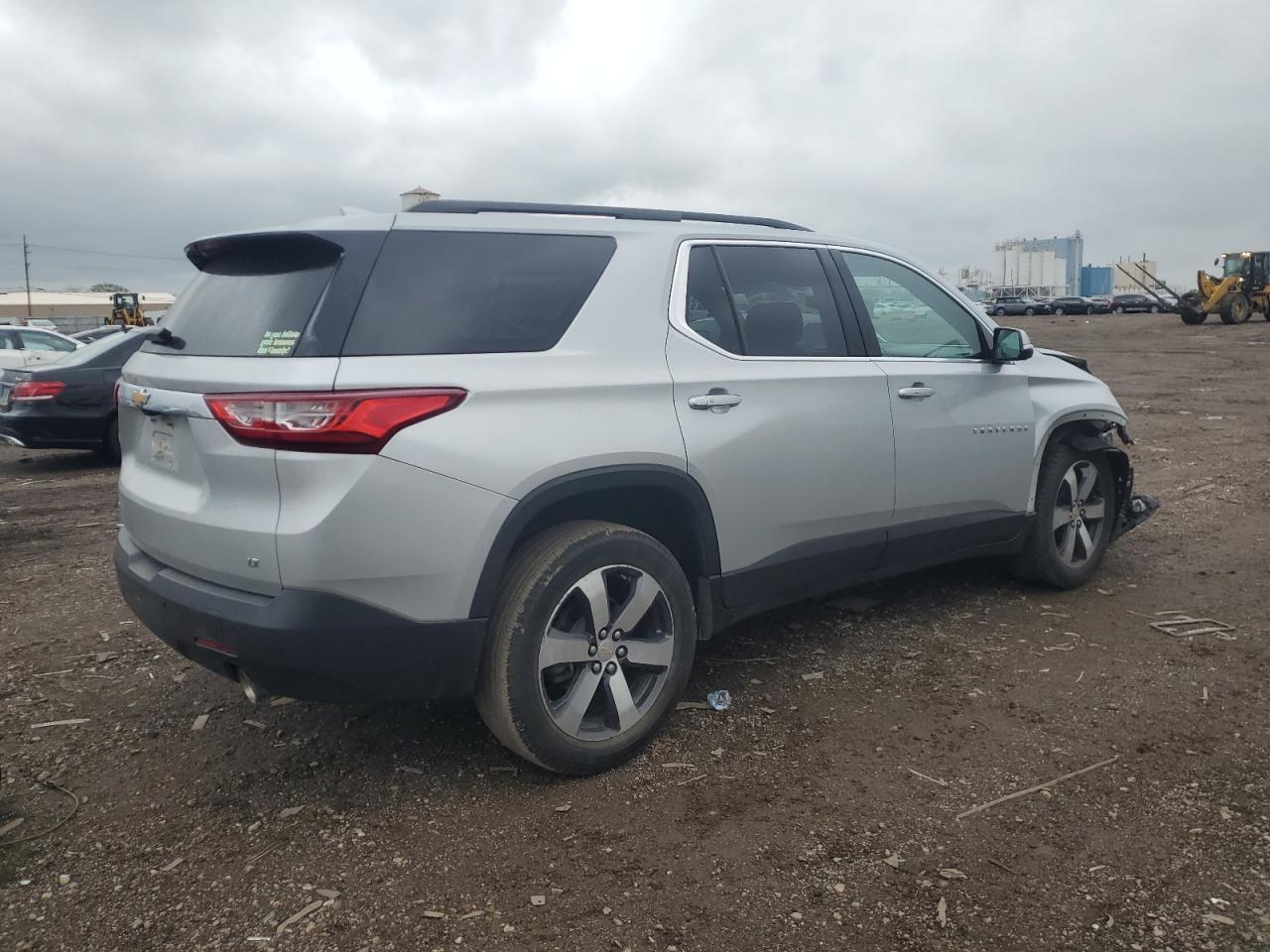 2020 Chevrolet Traverse Lt - Image 3