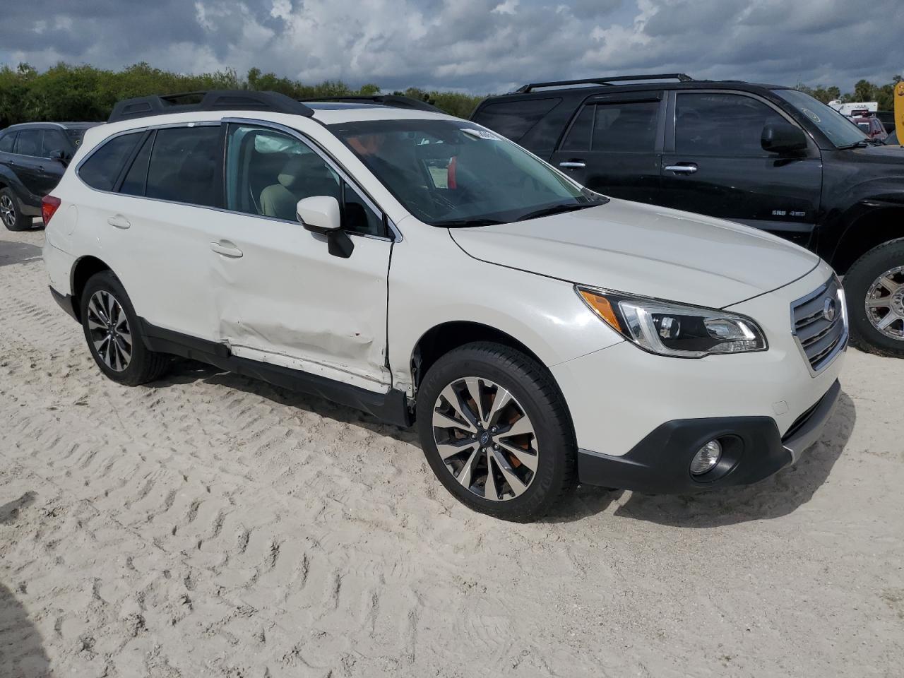 2017 Subaru Outback 2.5I Limited - Image 4