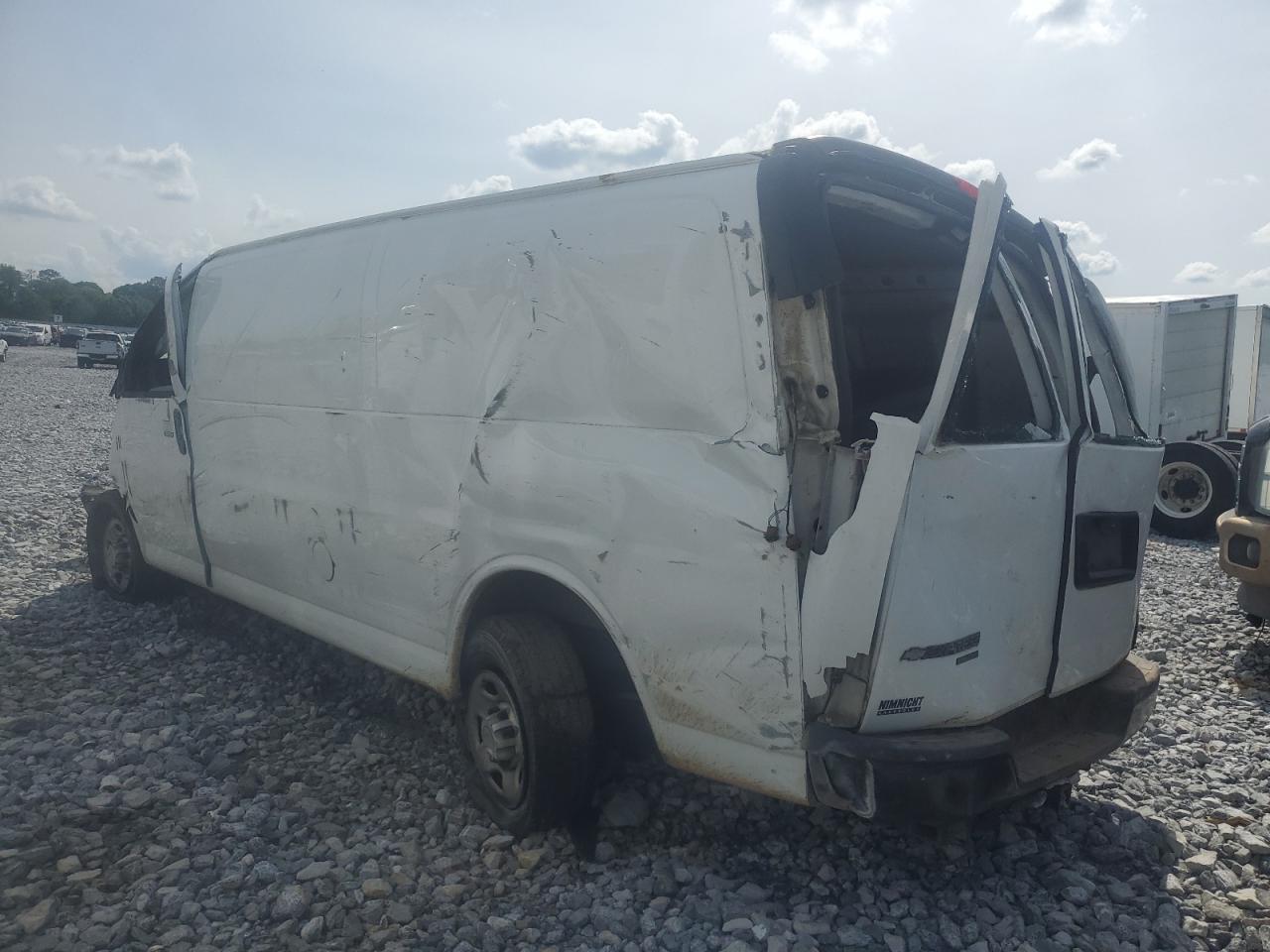 2013 Chevrolet Express G3500 - Фото 2