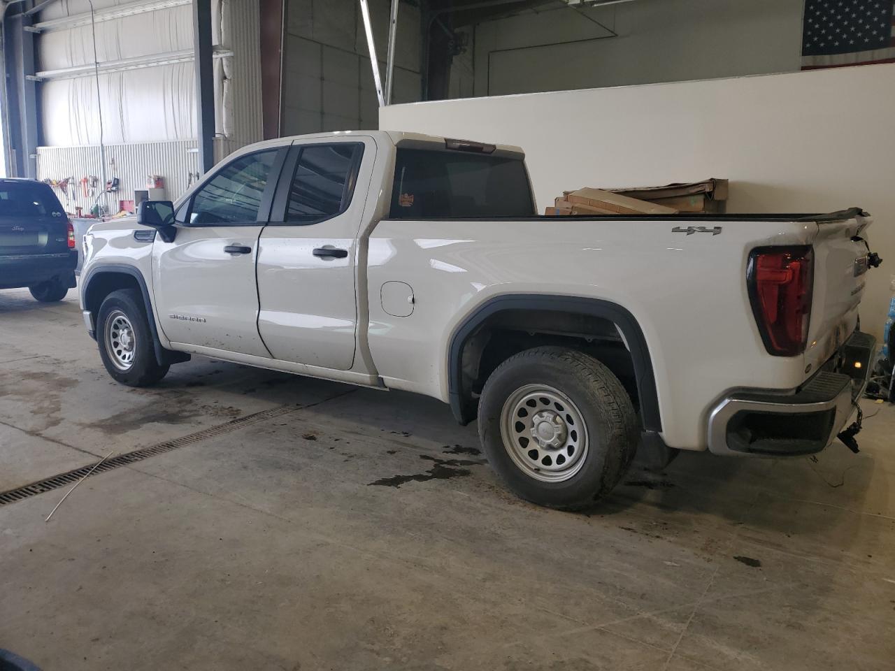 2023 GMC Sierra K1500 - Фото 2