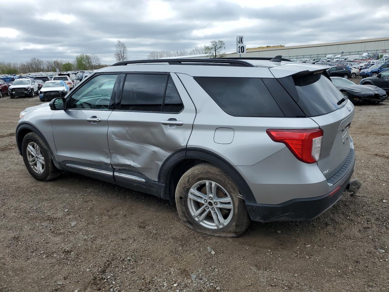 2021 Ford Explorer Xlt - Image 2