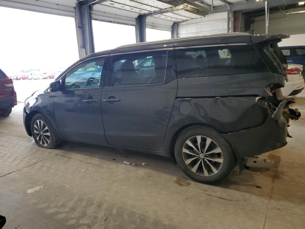 2018 Kia Sedona Ex - Image 2